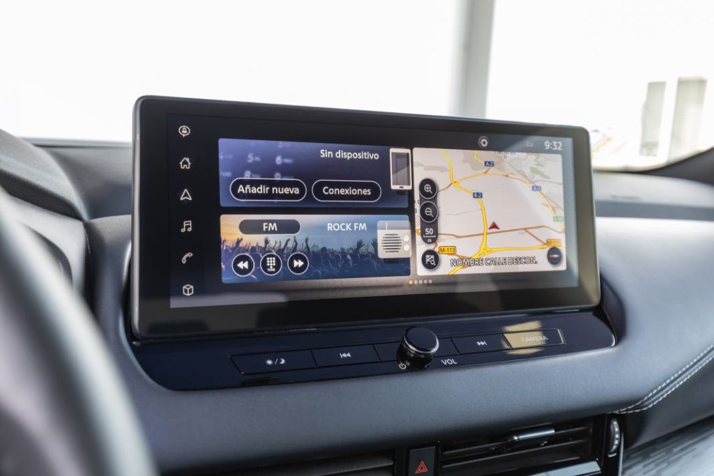 Nissan Qashqai E-Power vs Toyota C-HR 180H. Dos maneras de entender la hibridación 44 Motor16 Nissan Qashqai Toyota C HR comparativa 17 Motor16