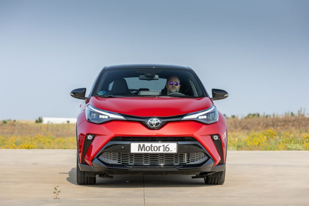 Nissan Qashqai E-Power vs Toyota C-HR 180H. Dos maneras de entender la hibridación 17 Motor16 Nissan Qashqai Toyota C HR comparativa 24 Motor16