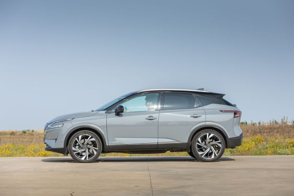 Nissan Qashqai E-Power vs Toyota C-HR 180H. Dos maneras de entender la hibridación 1 Motor16 Nissan Qashqai Toyota C HR comparativa 25 Motor16