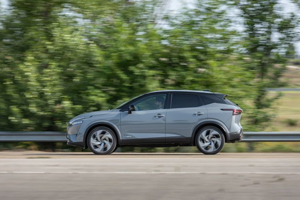 Nissan Qashqai E-Power vs Toyota C-HR 180H. Dos maneras de entender la hibridación 20 Motor16 Nissan Qashqai Toyota C HR comparativa 27 Motor16