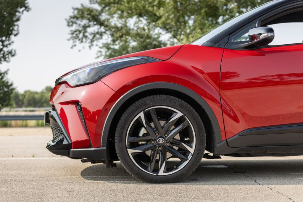 Nissan Qashqai E-Power vs Toyota C-HR 180H. Dos maneras de entender la hibridación 21 Motor16 Nissan Qashqai Toyota C HR comparativa 29 Motor16