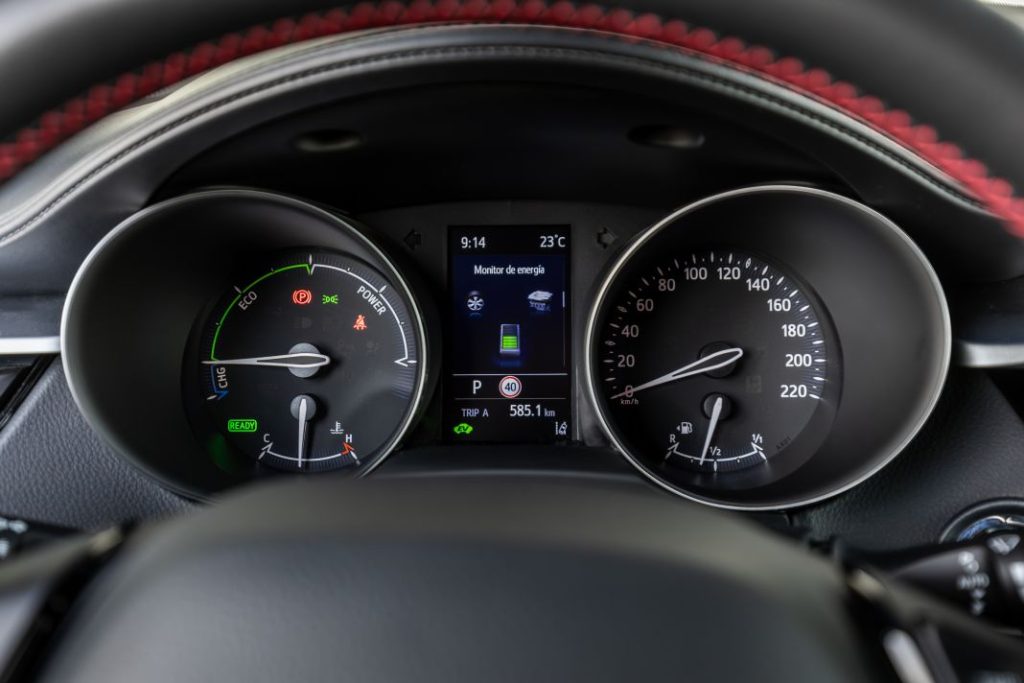 Nissan Qashqai E-Power vs Toyota C-HR 180H. Dos maneras de entender la hibridación 34 Motor16 Nissan Qashqai Toyota C HR comparativa 7 Motor16