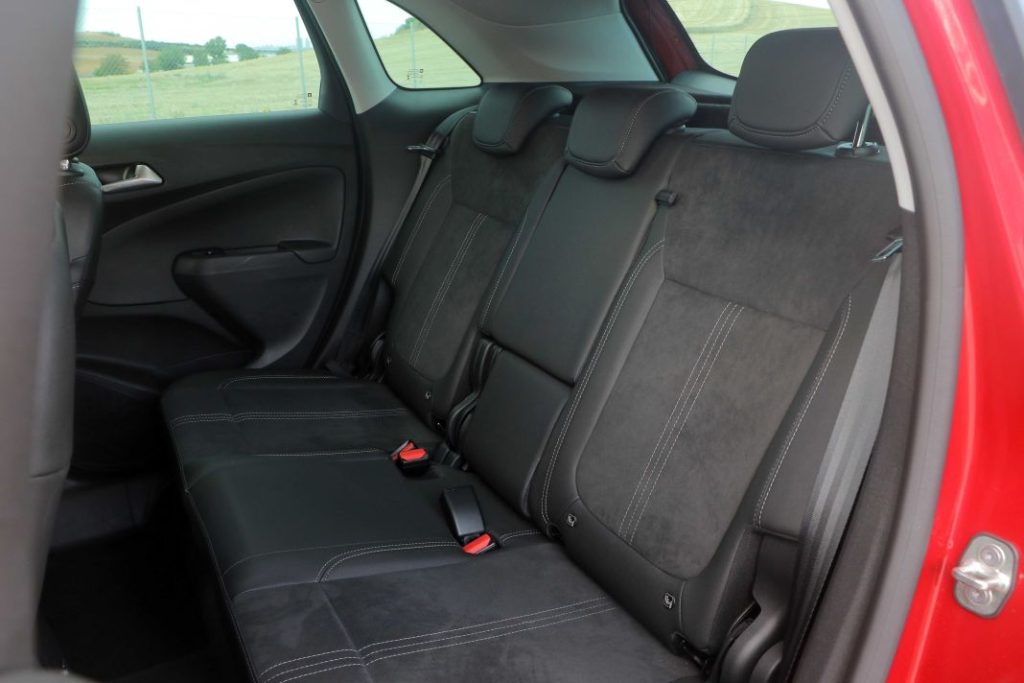 Prueba del Opel Crossland 1.2 Turbo Elegance 130 CV: Puro equilibrio 5 Motor16 Opel Crossland 12 Turbo 130 CV Elegance 10 Motor16