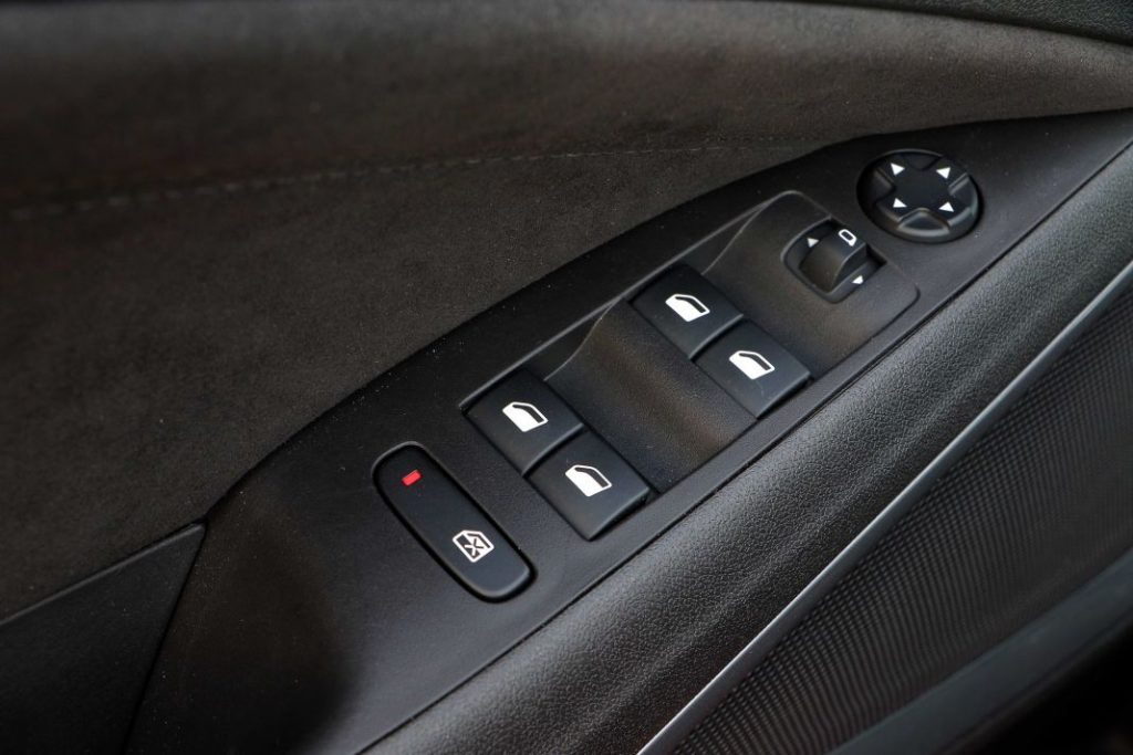 Prueba del Opel Crossland 1.2 Turbo Elegance 130 CV: Puro equilibrio 17 Motor16 Opel Crossland 12 Turbo 130 CV Elegance 5 Motor16