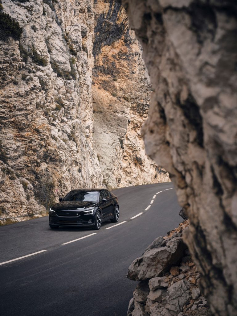 El Polestar 2 2024 llega con ganas de marcar el ritmo de los eléctricos premium 18 Motor16 POLESTAR 2 2024 15 Motor16