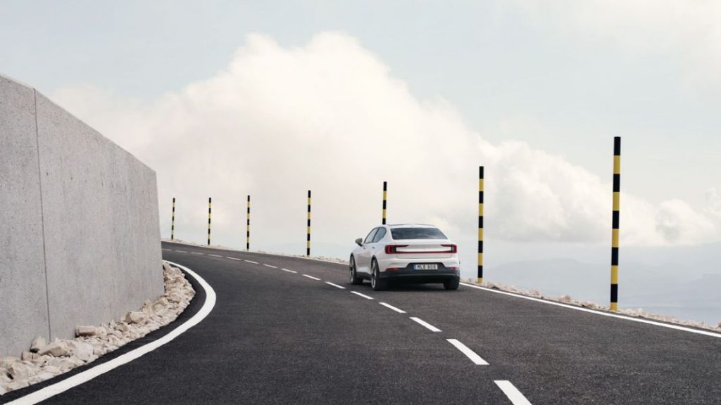 El Polestar 2 2024 llega con ganas de marcar el ritmo de los eléctricos premium 27 Motor16 POLESTAR 2 2024 24 Motor16