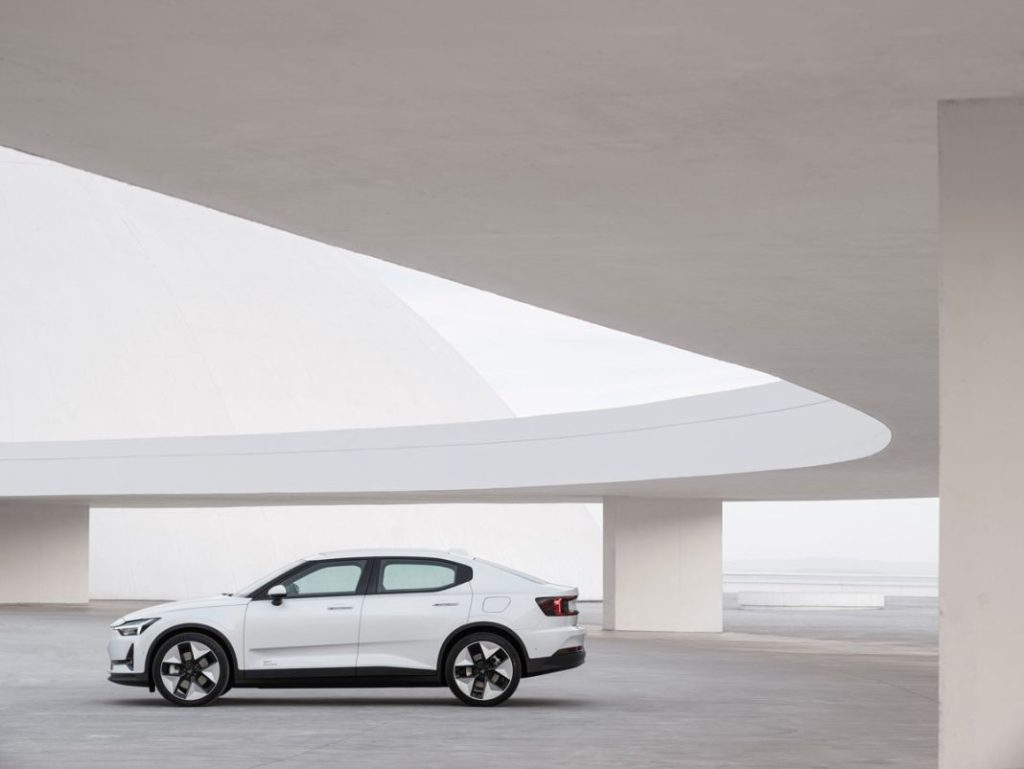 El Polestar 2 2024 llega con ganas de marcar el ritmo de los eléctricos premium 8 Motor16 POLESTAR 2 2024 5 Motor16