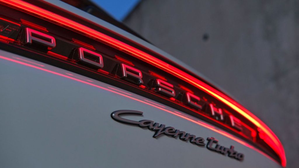 Porsche Cayenne Turbo E-Hybrid. 740 CV para el Cayenne más potente de la historia 1 Motor16 Porsche Cayenne Turbo E Hybrid (18)