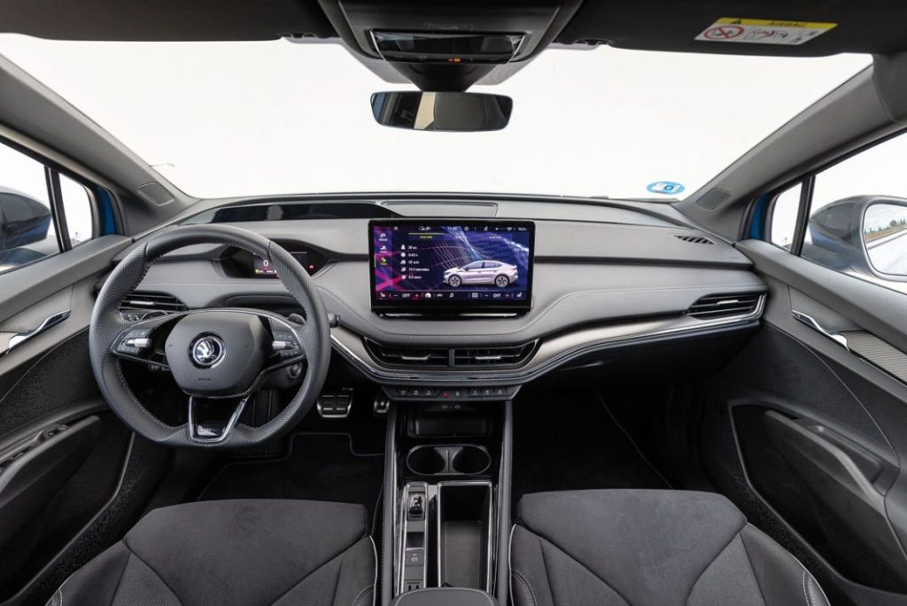 Skoda Enyaq iV Coupé. Un SUV eléctrico inteligente y con aires deportivos 1 Motor16 Skoda Eniaq Coupe 03 Motor16