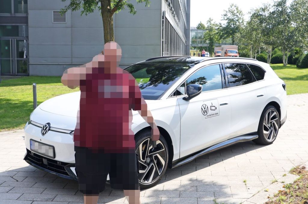 Cazado sin apenas camuflaje el Volkswagen ID.7 Variant 1 Motor16 Volkswagen ID.7 Wagon 17 Motor16