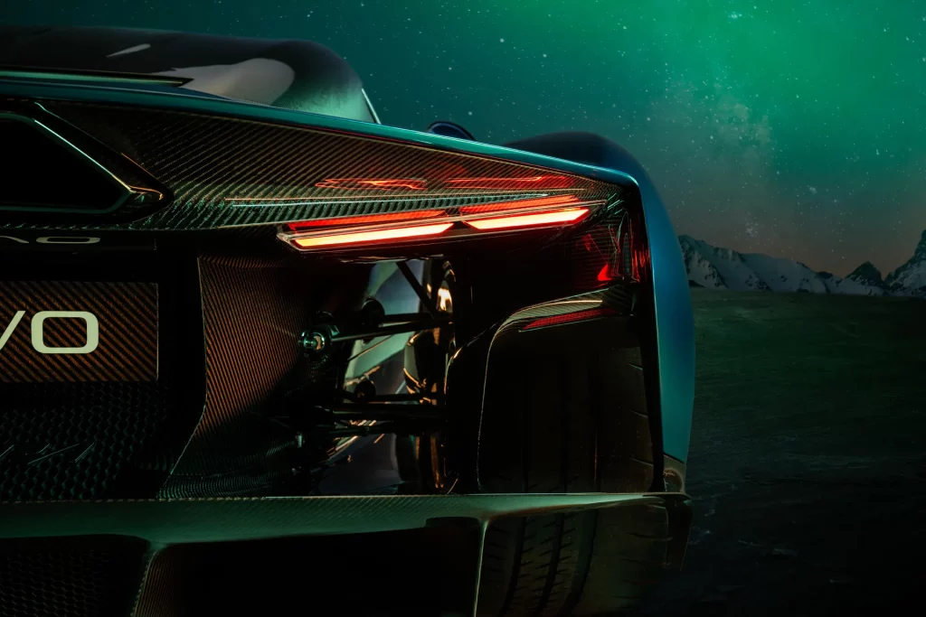 ZENVO AURORA 33 Motor16