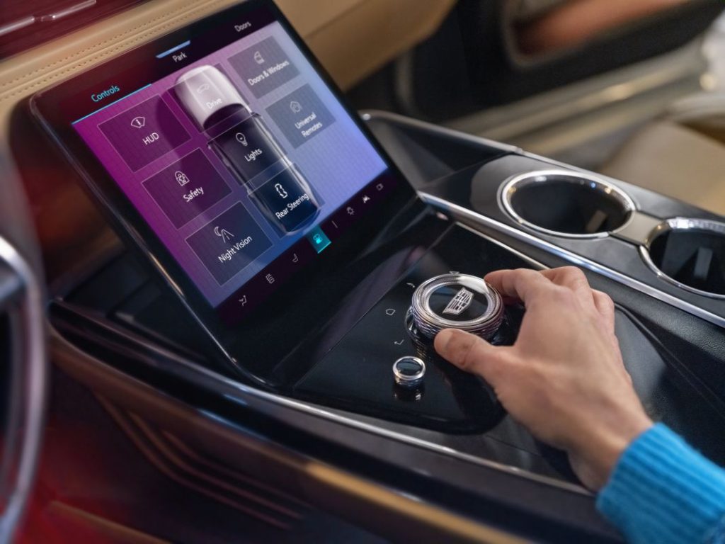 Ya está aquí el nuevo Cadillac Escalade IQ, es 100 % eléctrico y tiene 724 km de autonomía 16 Motor16 cadillac escalade iq 2025 11 Motor16
