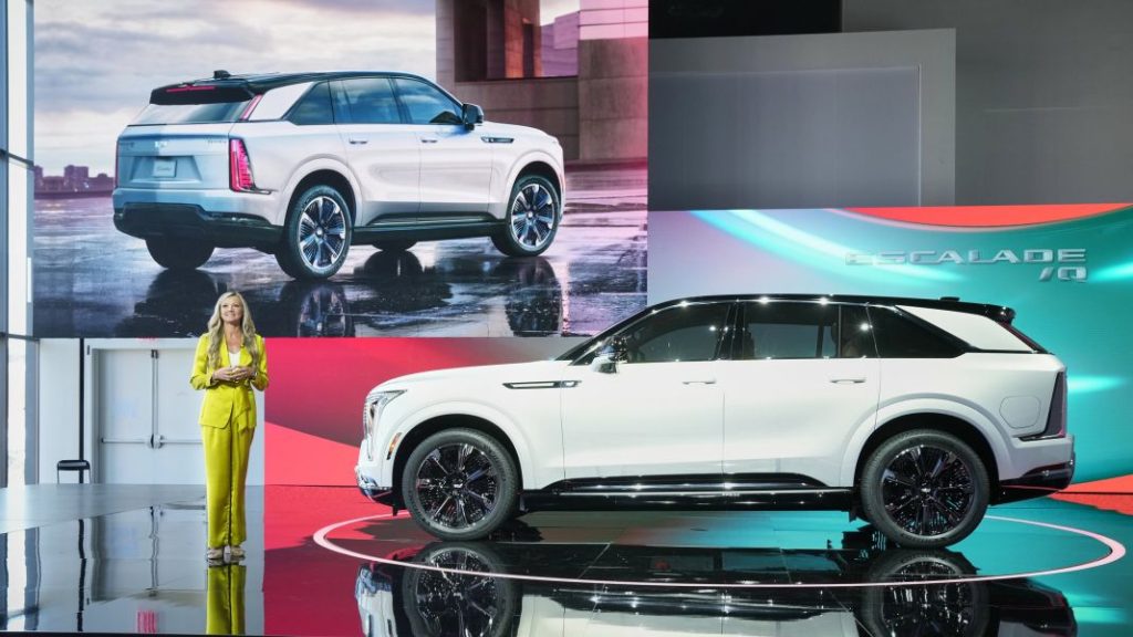 Ya está aquí el nuevo Cadillac Escalade IQ, es 100 % eléctrico y tiene 724 km de autonomía 9 Motor16 cadillac escalade iq 2025 21 Motor16