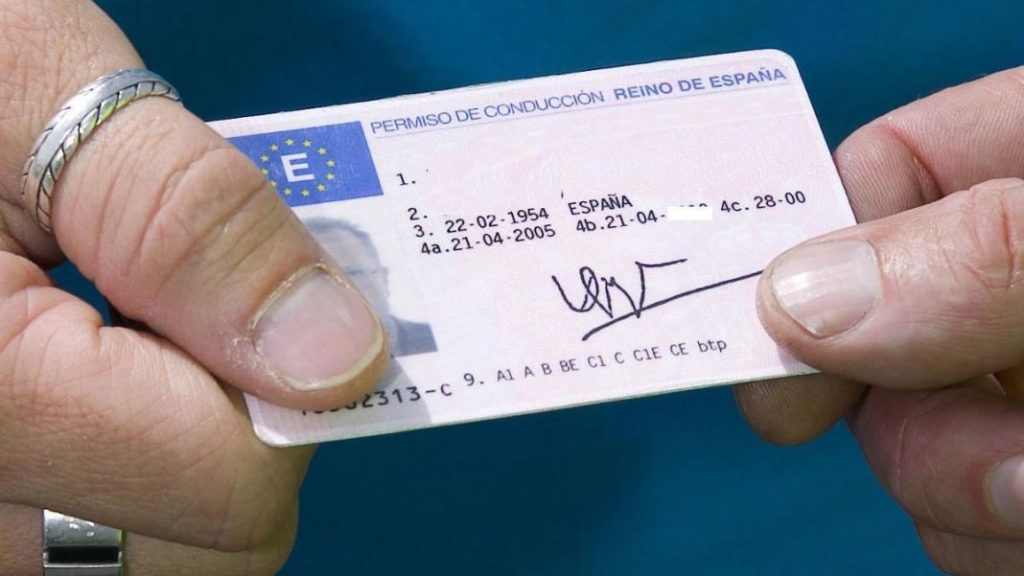 El peculiar inicio del carné de conducir y otros misterios 3 Motor16 europa