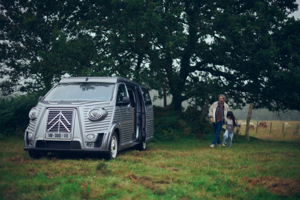 Este Citroën SpaceTourer camperizado homenajea al Citroën H 15 Motor16 citroen space tourer holiday camper 15 Motor16