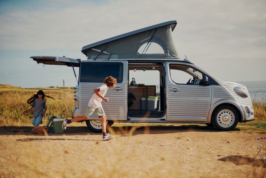 Este Citroën SpaceTourer camperizado homenajea al Citroën H 28 Motor16 citroen space tourer holiday camper 3 Motor16