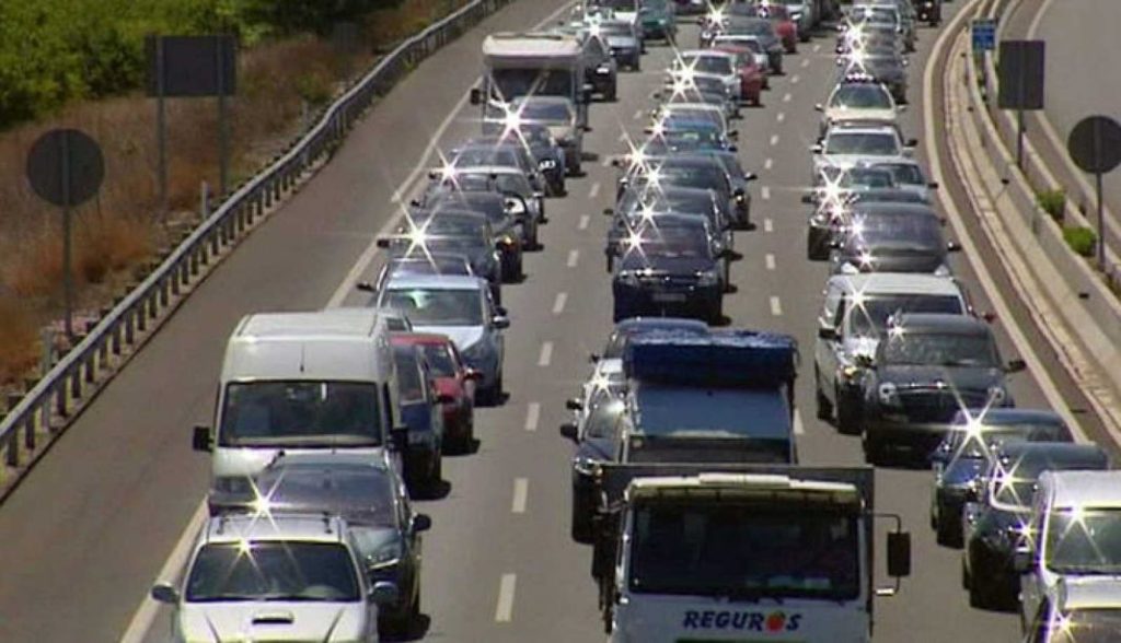 Para evitar los radares móviles de la DGT estas son las horas a las que debes viajar 19 Motor16 DGT