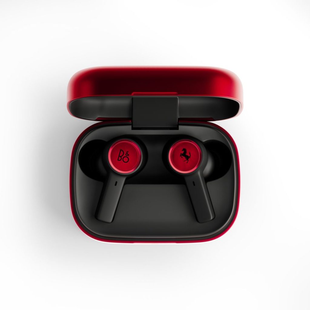 Ferrari lanza una nueva colección de dispositivos de sonido junto a Bang & Olufsen: ¡querrás tenerlos todos! 7 Motor16 ferrari bang and olufsen 20233 Motor16