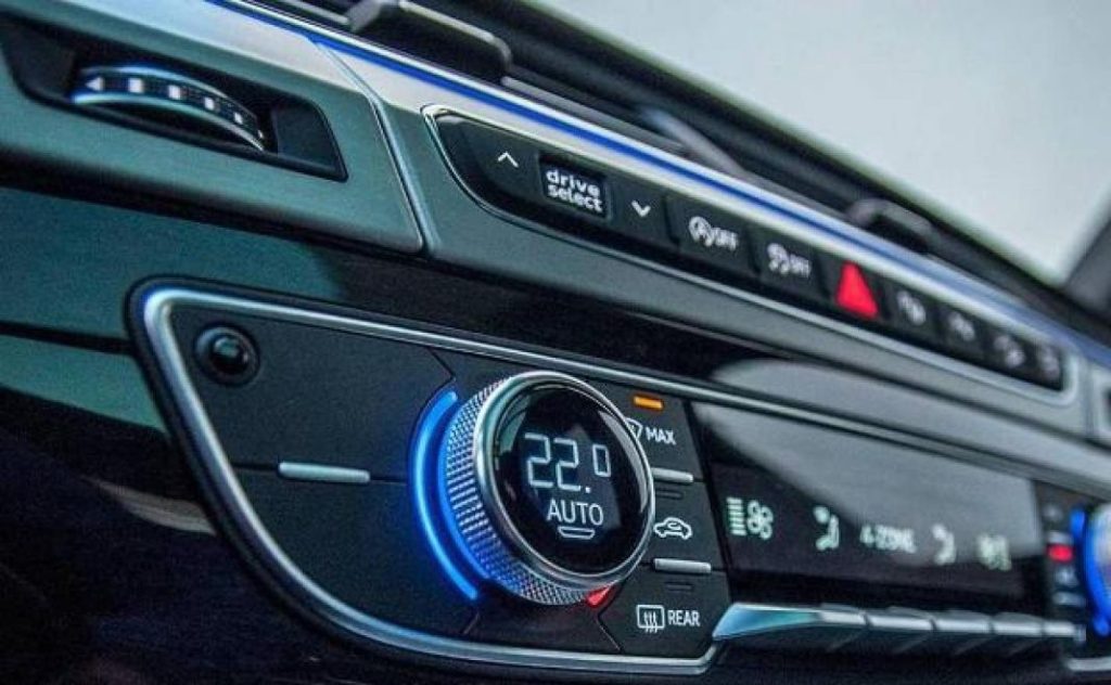 El truco infalible para saber si debes cargar el aire acondicionado del coche 67 Motor16 refrigerante