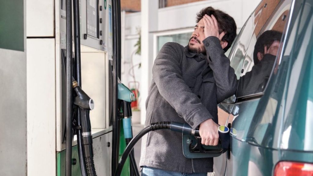 No eches gasolina hoy. Espera a este día porque tu bolsillo lo va a agradecer 77 Motor16 gasolina