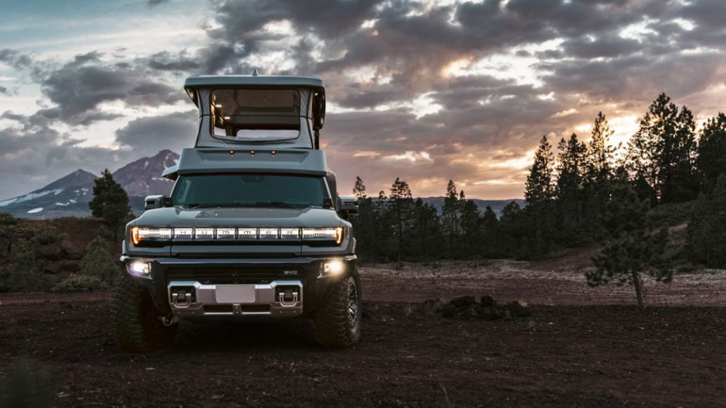 Este Hummer EV camperizado por EarthCruiser es un sinsentido, pero nos encanta 3 Motor16 gmc hummer ev pickup earthcruiser concept 2 Motor16