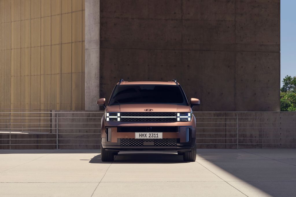 hyundai santa fe 0823 exterior 03 wid 1024 Motor16