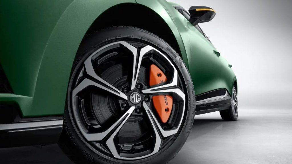 El eléctrico compacto que acelera más rápido que un Porsche 911 168 Motor16 imagen 97 Motor16