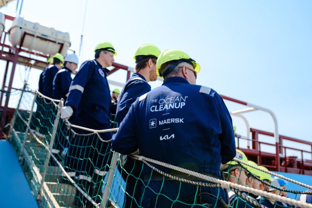 kia y The Ocean Cleanup agosto 20232 Motor16