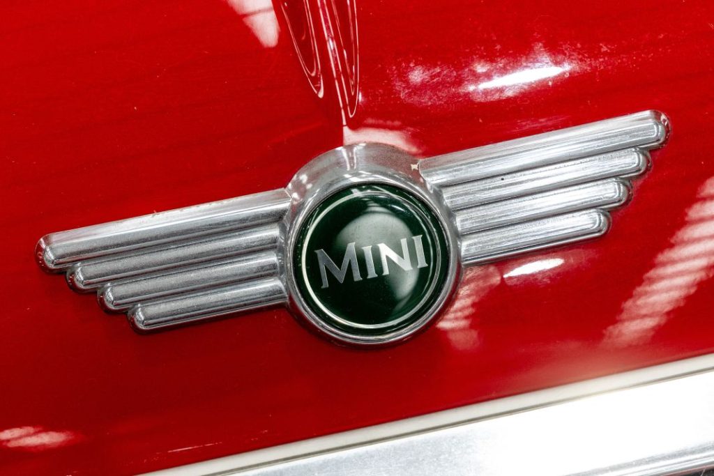 El Mini clásico eléctrico ya es una realidad 15 Motor16 mini clasico electrico 10 Motor16