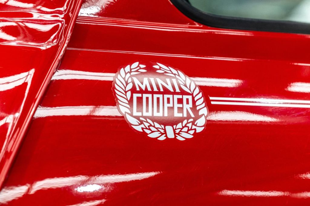 El Mini clásico eléctrico ya es una realidad 12 Motor16 mini clasico electrico 7 Motor16