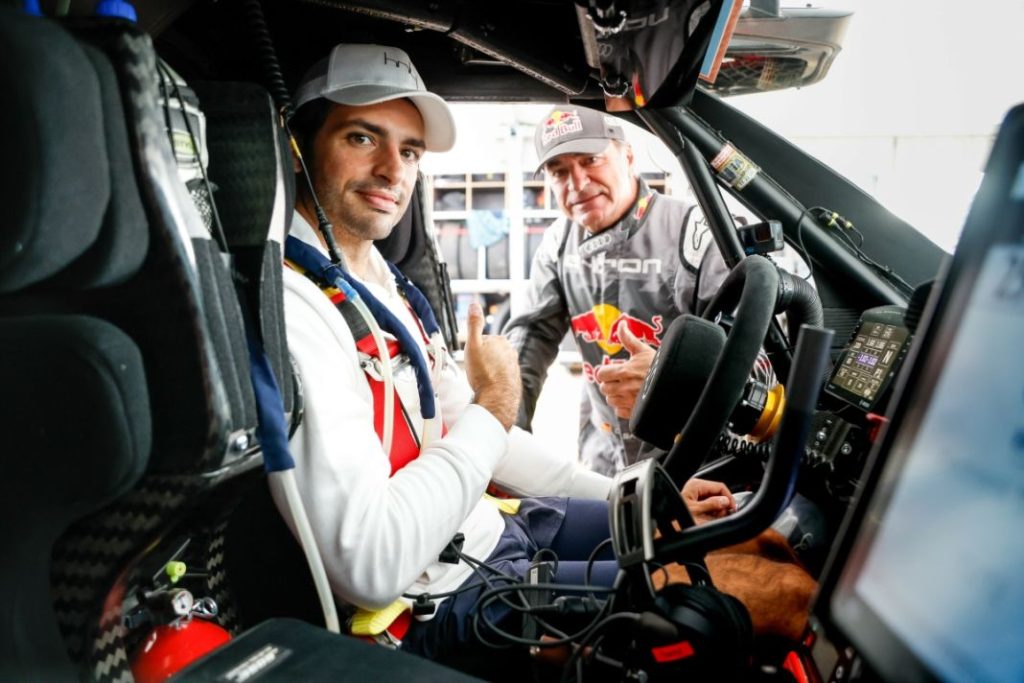 Comienza el baile en la Fórmula 1. Y Carlos Sainz parece no tener asiento en Ferrari 18 Motor16 carrera