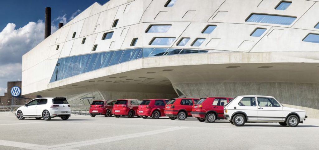 El precio que alcanzan los vehículos de ocasión no para de dispararse por las nubes 3 Motor16 siete-generaciones-de-volkswagen-golf