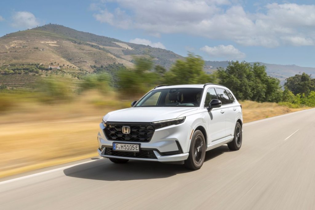 Primera prueba del Honda CR-V e:HEV y e:PHEV: Un buen SUV con un pequeño inconveniente 8 Motor16 01 446684 HONDA CR V e HEV y e PHEV 2023 Motor16