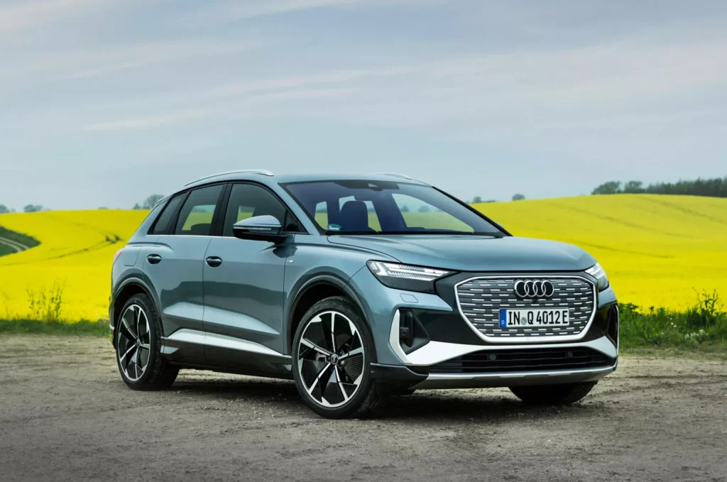 2023 Audi Q4 e-tron. Imagen exterior delantera.