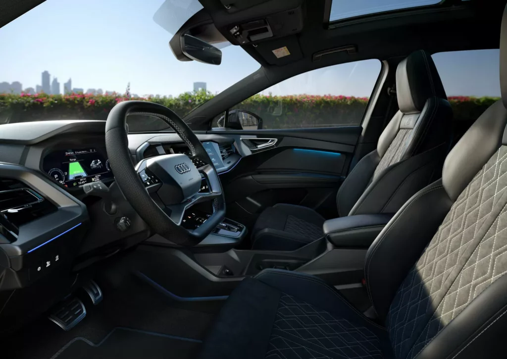 2023 Audi Q4 e-tron. Imagen interior.