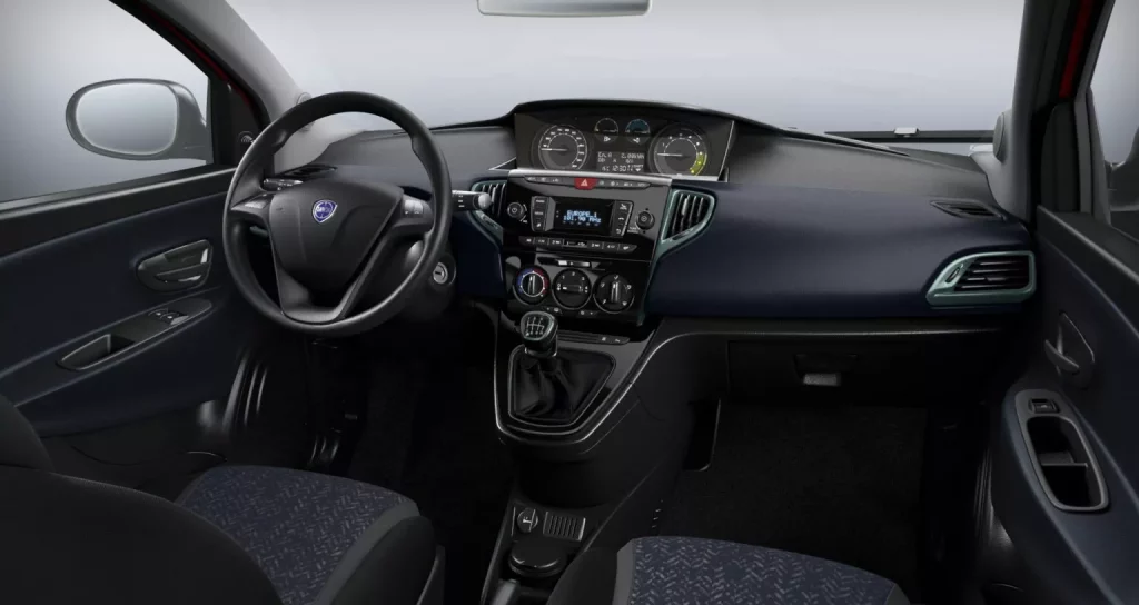 2023 Lancia Ypsilon 10 Motor16