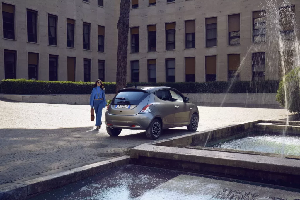 2023 Lancia Ypsilon. Imagen estática.