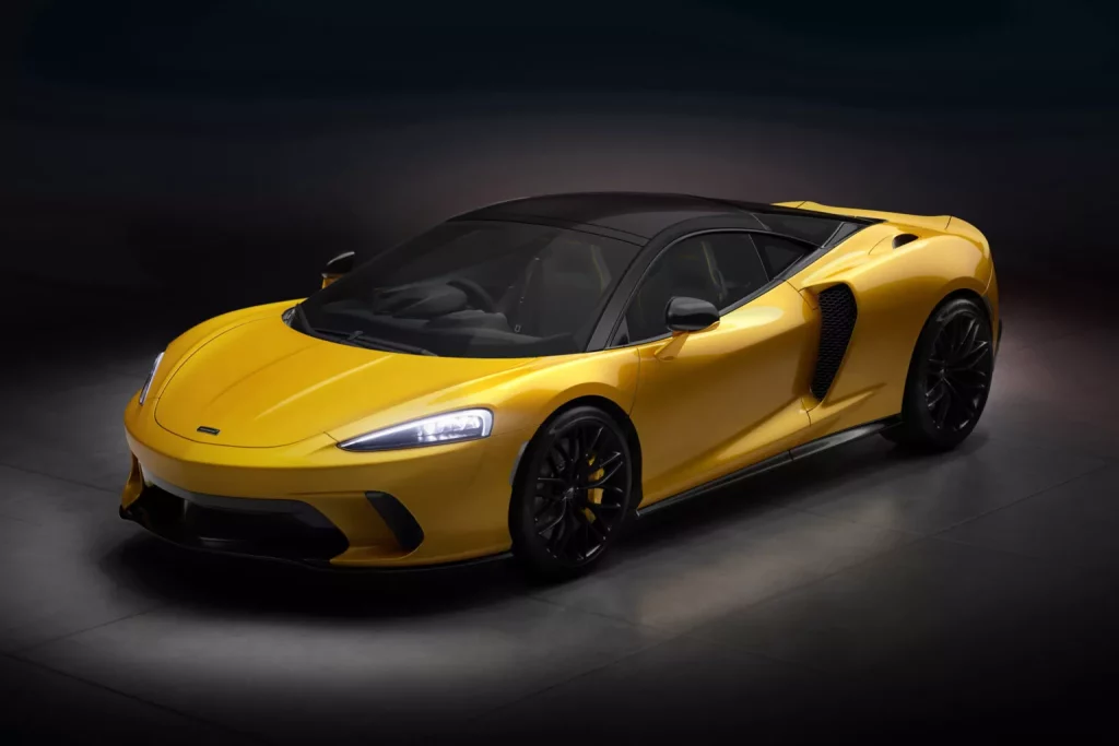 2023 MSO McLaren GT Limited Editon. Imagen delantera amarillo.