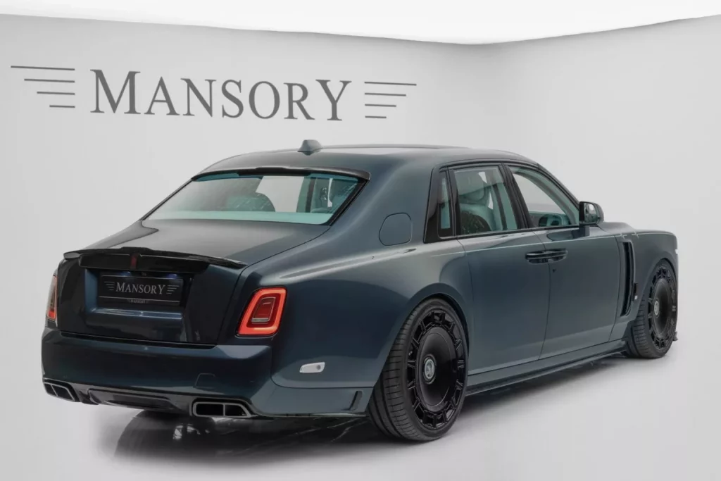 2023 Mansory Rolls Royce Phantom Pulse Edition 2 Motor16