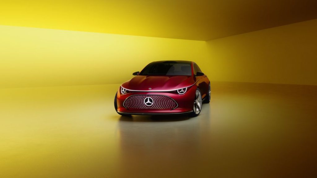 2023 Mercedes-Benz Concept CLA Class. Imagen estudio delantera.
