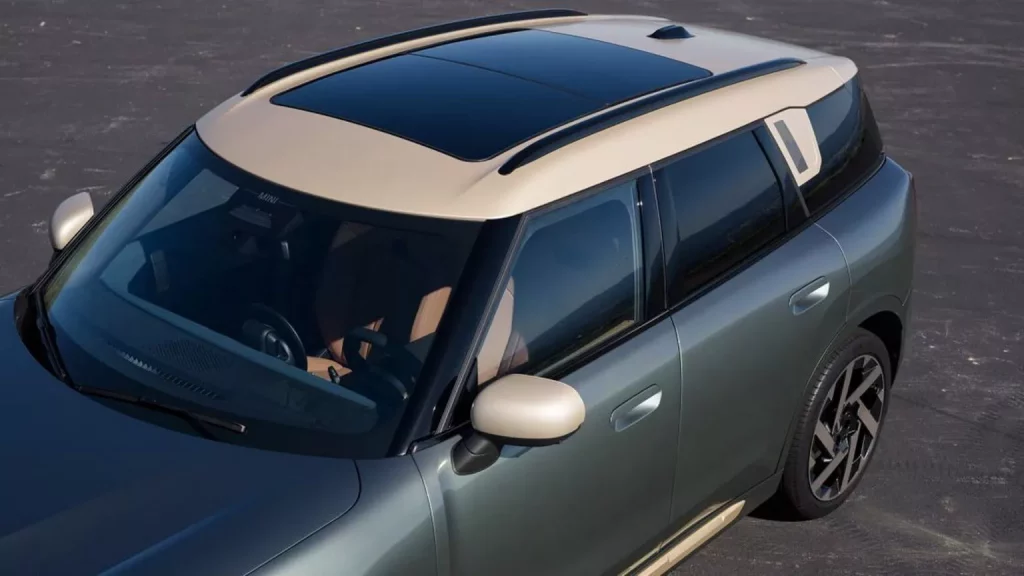 MINI Countryman: llega con motores de gasolina de hasta 300 CV 5 Motor16 2023 Mini Countryman C 2 Motor16