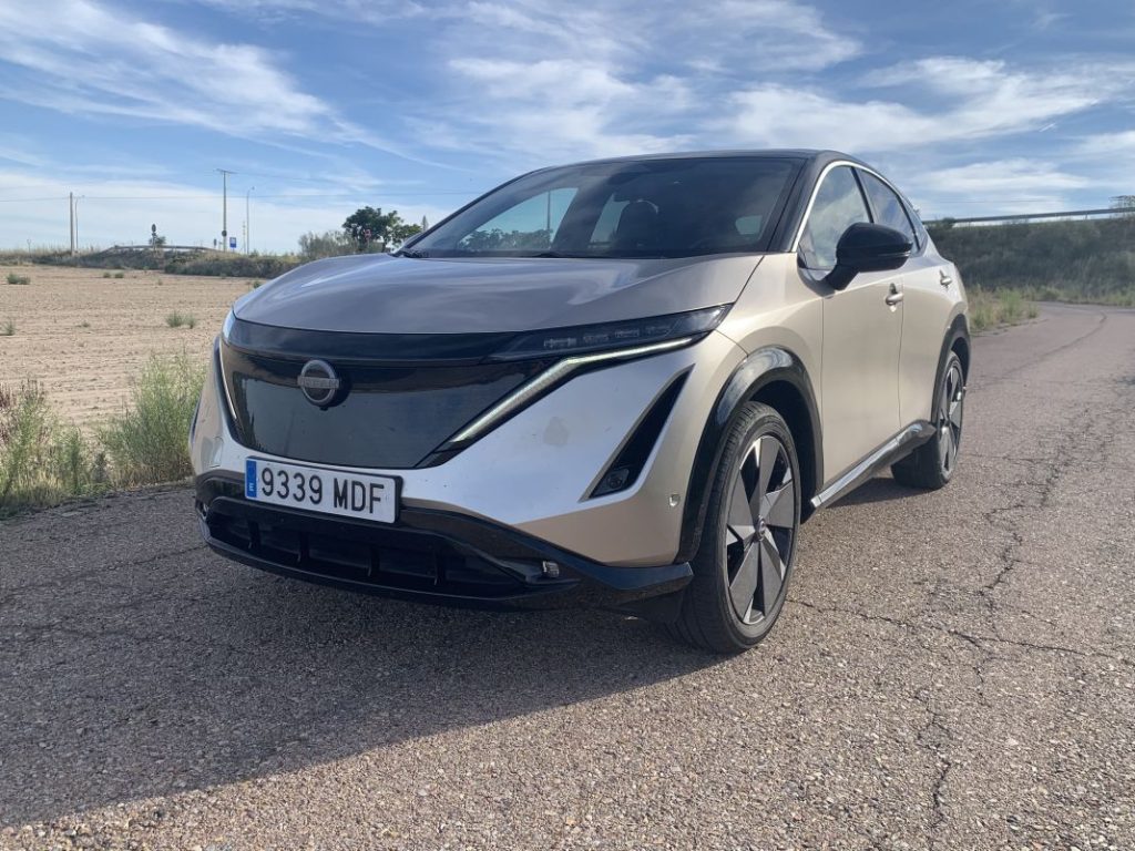 Probamos el Nissan Ariya Evolve 63 kWh: ¿Qué entiendes por suficiente? 3 Motor16 2023 Prueba Nissan Ariya 63 kWh. Imagen delantera.