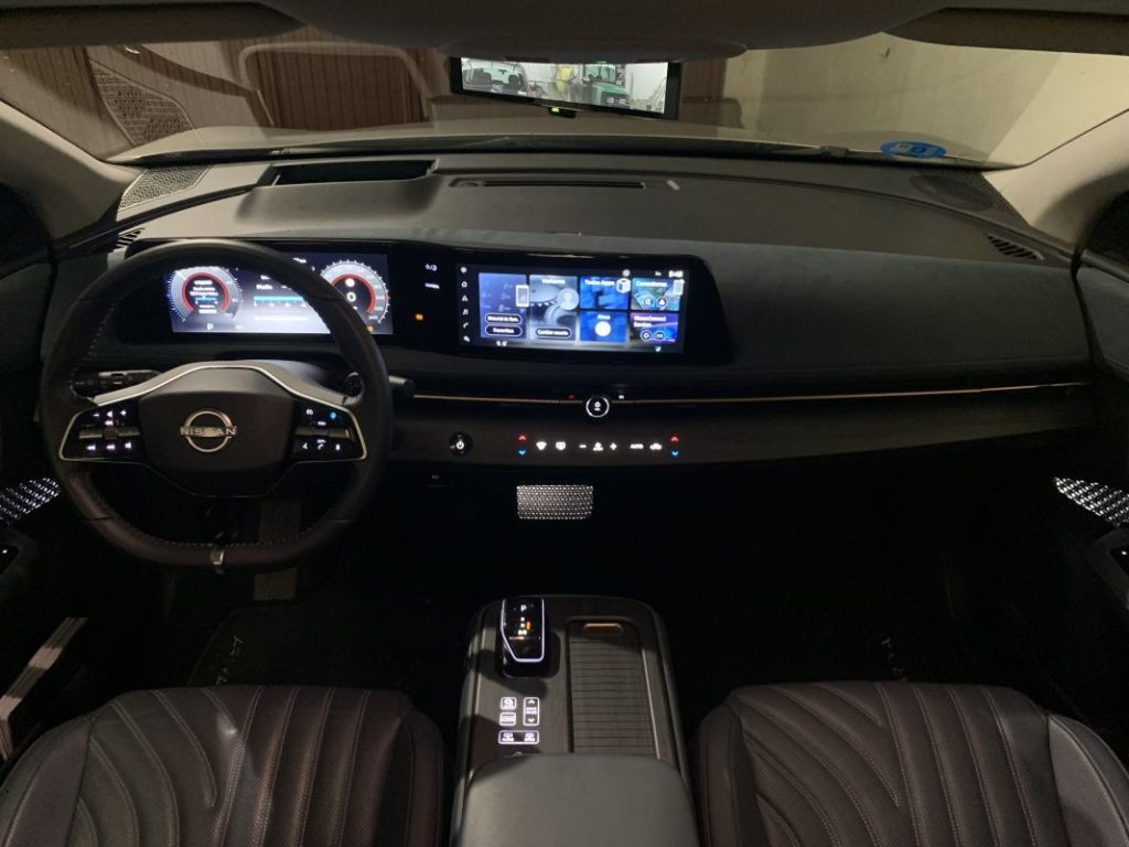 Probamos el Nissan Ariya Evolve 63 kWh: ¿Qué entiendes por suficiente? 5 Motor16 2023 Prueba Nissan Ariya 63 kWh. Imagen salpicadero.