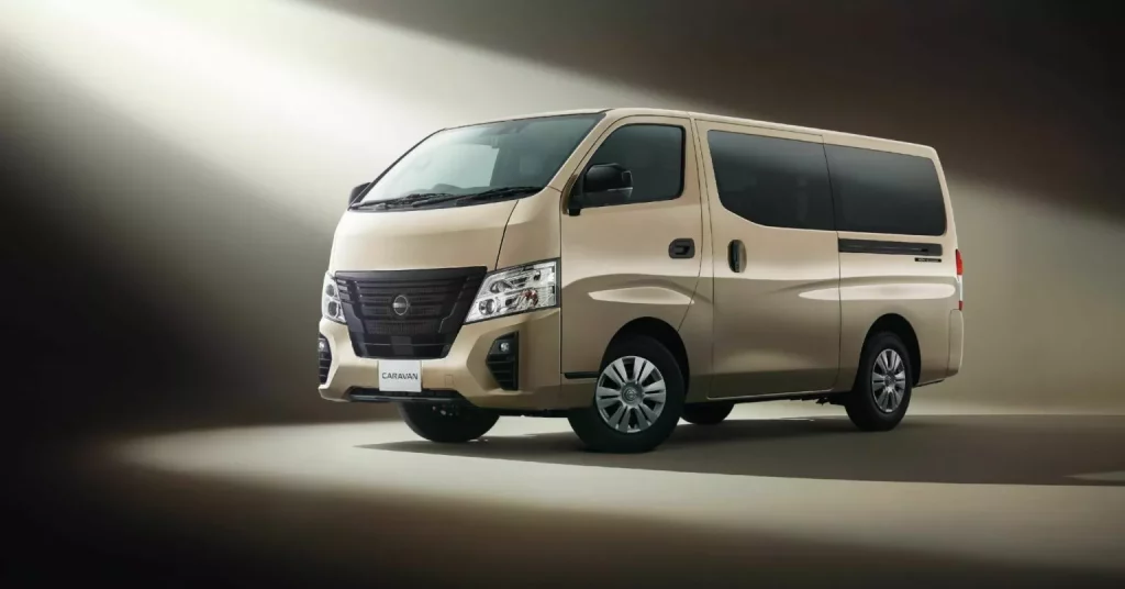 El Nissan Caravan celebra su medio siglo con esta edición especial 1 Motor16 2023 Nissan Caravan 50th Anniversary. Imagen estudio.