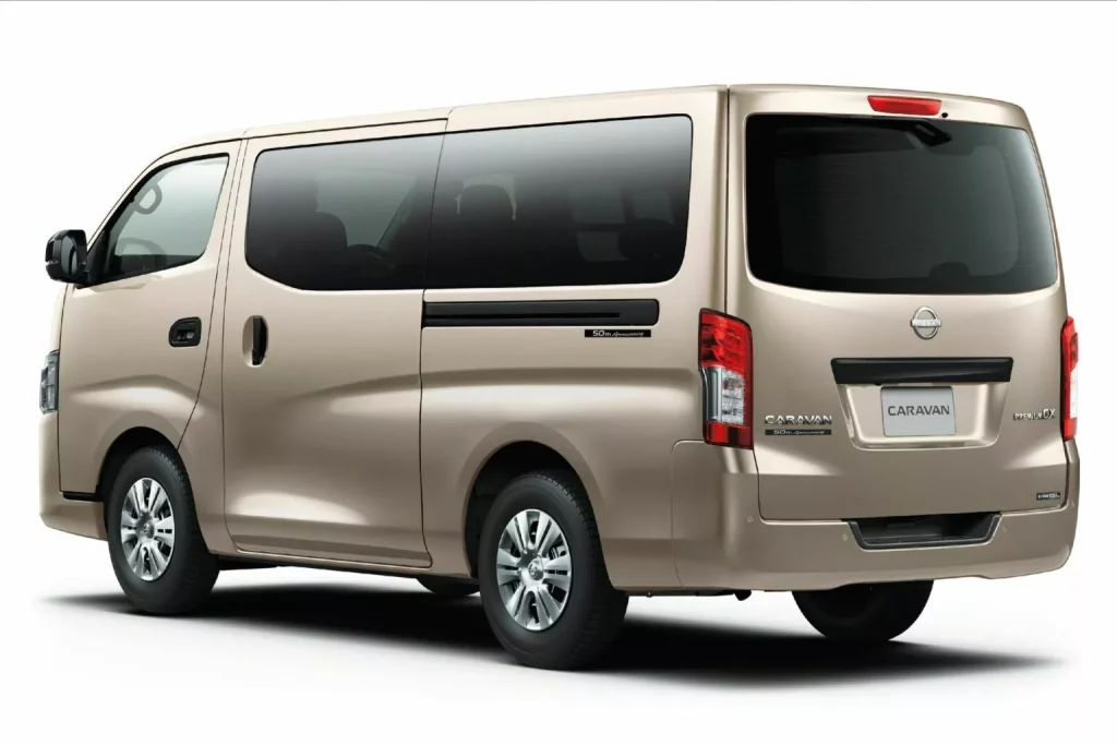 El Nissan Caravan celebra su medio siglo con esta edición especial 7 Motor16 2023 Nissan Caravan 50th Anniversary 4 Motor16