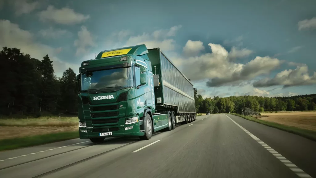 2023 Scania camion solar phev 11 Motor16