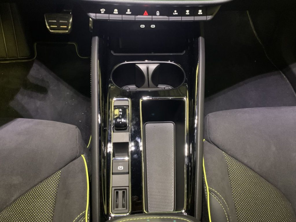 Probamos el Skoda Enyaq RS. El deportivo eléctrico para todos los días 30 Motor16 2023 Skoda Enyaq RS 27 Motor16