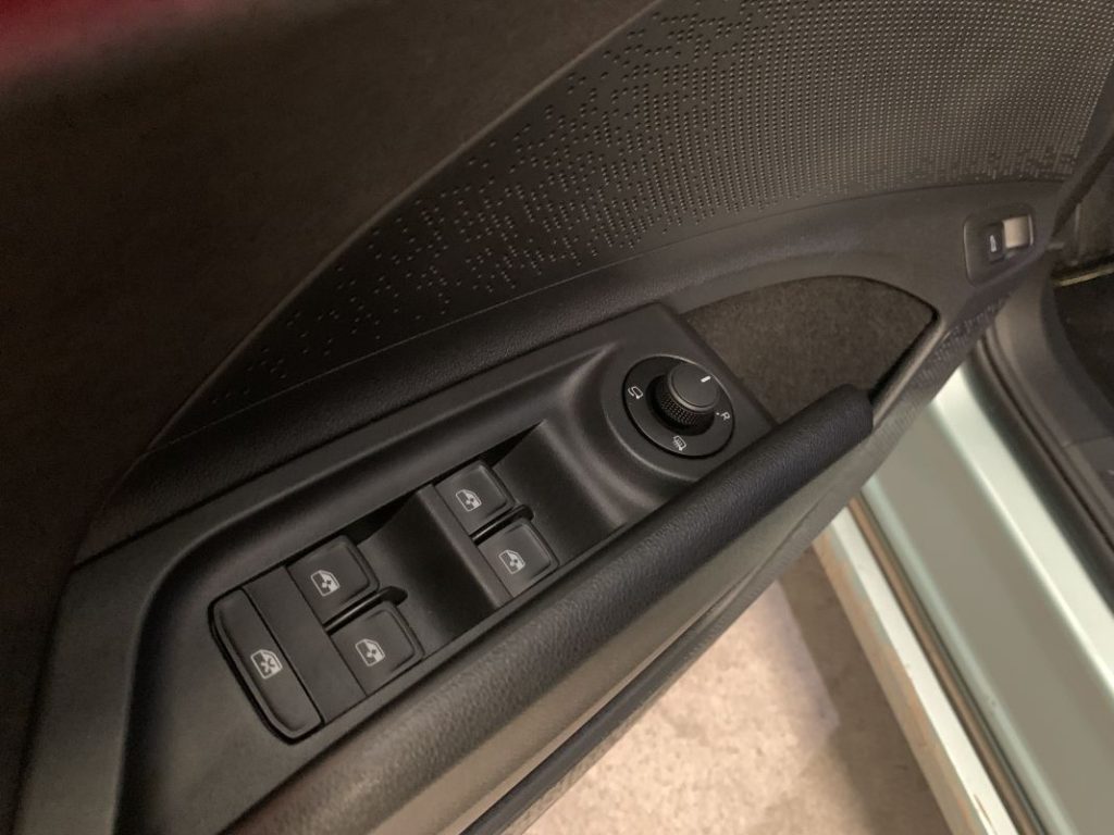 Probamos el Skoda Enyaq RS. El deportivo eléctrico para todos los días 33 Motor16 2023 Skoda Enyaq RS 30 Motor16