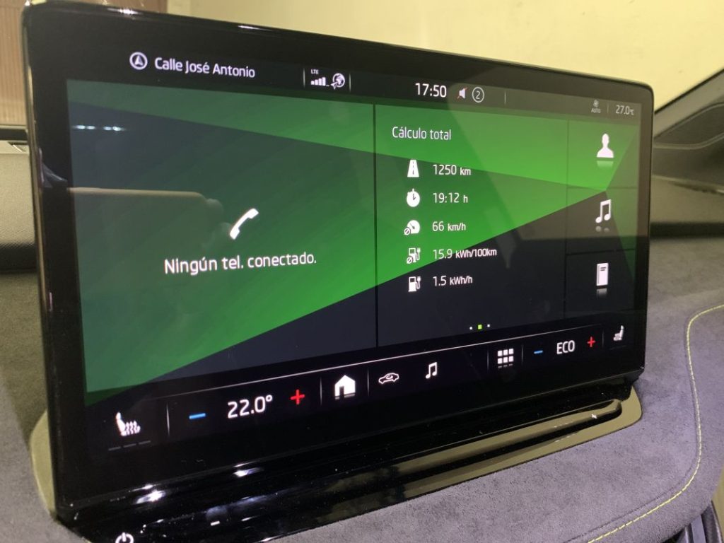 Probamos el Skoda Enyaq RS. El deportivo eléctrico para todos los días 35 Motor16 2023 Skoda Enyaq RS 32 Motor16