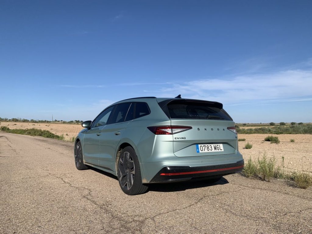 Probamos el Skoda Enyaq RS. El deportivo eléctrico para todos los días 16 Motor16 2023 Skoda Enyaq RS 4 Motor16